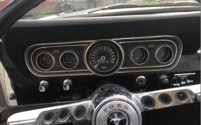 66 Mustang inside dash
